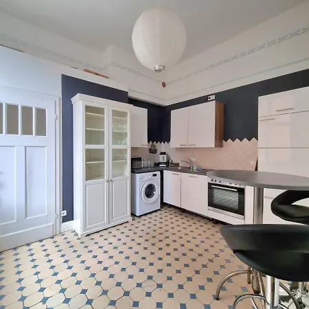 Charysma - Jugendstil Trifft Moderne, Schlafzimmer Mit Smart-Tv, Tischfussball, Darts, Parkplatz Hamelin Exterior foto