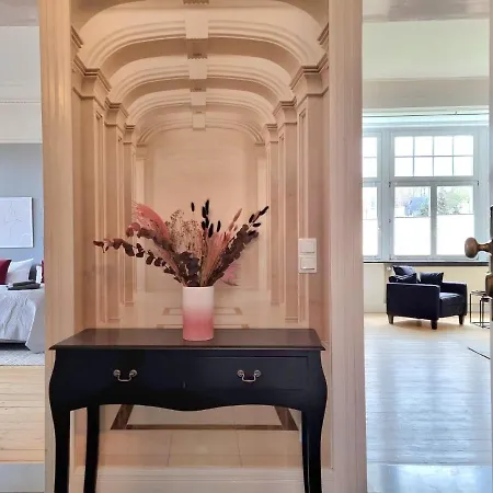 Charysma - Jugendstil Trifft Moderne, Schlafzimmer Mit Smart-Tv, Tischfussball, Darts, Parkplatz Hamelin Exterior foto