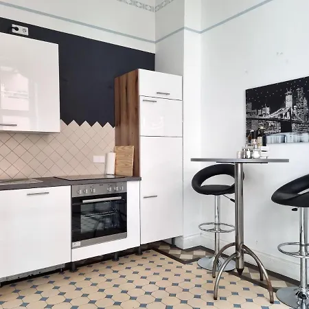 Charysma - Jugendstil Trifft Moderne, Schlafzimmer Mit Smart-Tv, Tischfussball, Darts, Parkplatz Hamelin Exterior foto