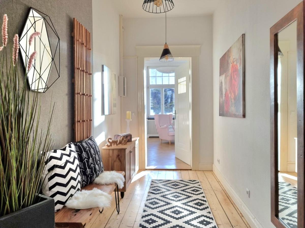 Apartment Charysma - Jugendstil Trifft Moderne, Schlafzimmer Mit Smart-tv, Tischfussball, Darts, Parkplatz *