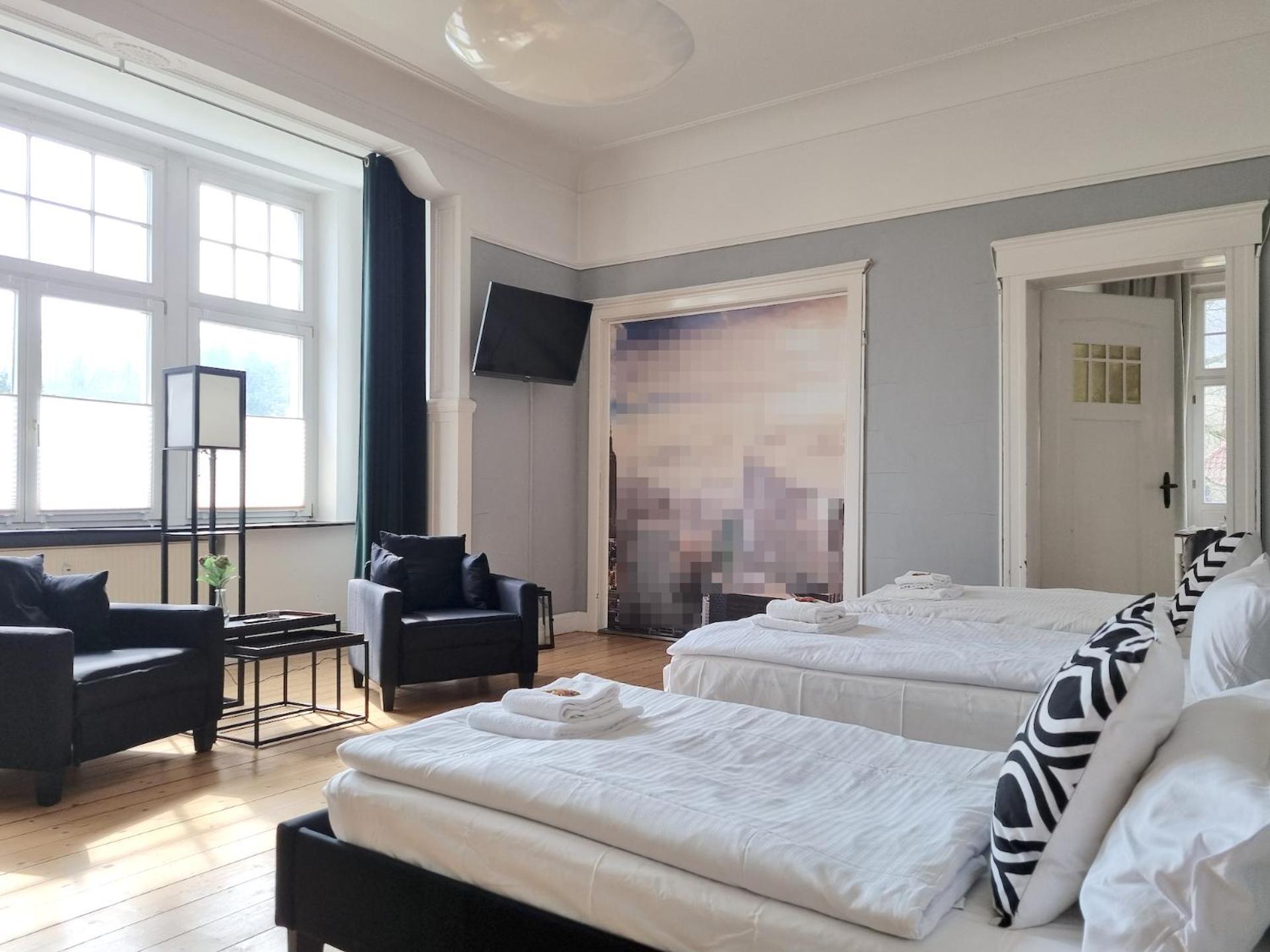 Charysma - Jugendstil Trifft Moderne, Schlafzimmer Mit Smart-tv, Tischfussball, Darts, Parkplatz *