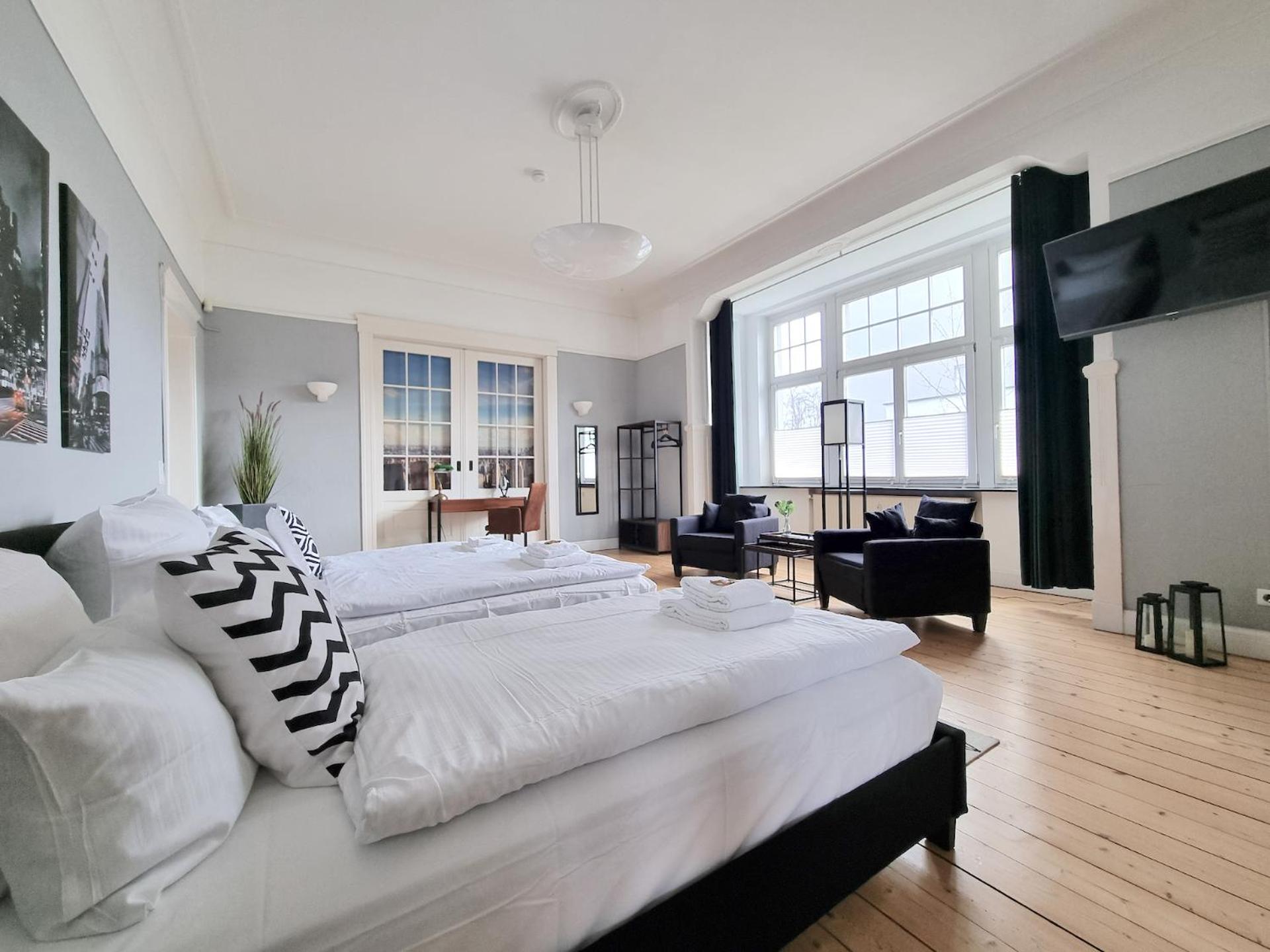 Charysma - Jugendstil Trifft Moderne, Schlafzimmer Mit Smart-tv, Tischfussball, Darts, Parkplatz Apartment *